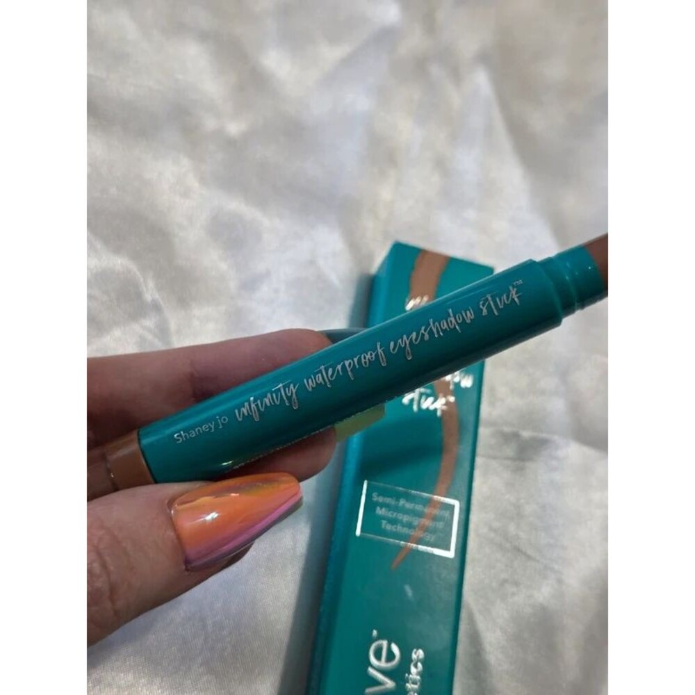Thrive Infinity Waterproof Eyeshadow Stick - Shaney Jo(caramel matte) - Picture 13 of 14